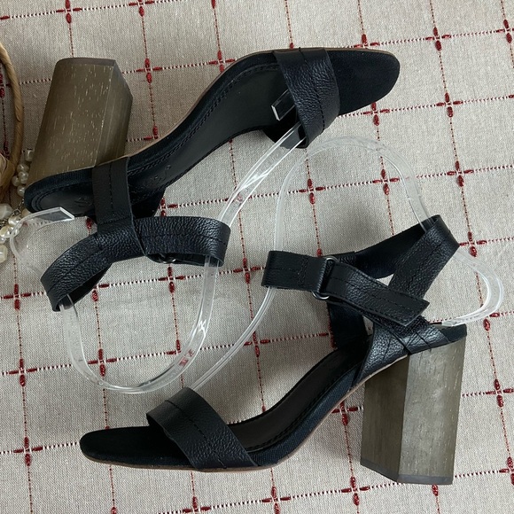 Splendid “Miller” Heeled Sandals Black Leather Block Heel Strappy Shoe Sz 6 - Picture 7 of 9